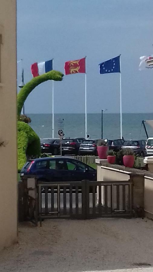 Studio + Terrasse Centre-Ville Villers Sur Mer Apartment Ngoại thất bức ảnh